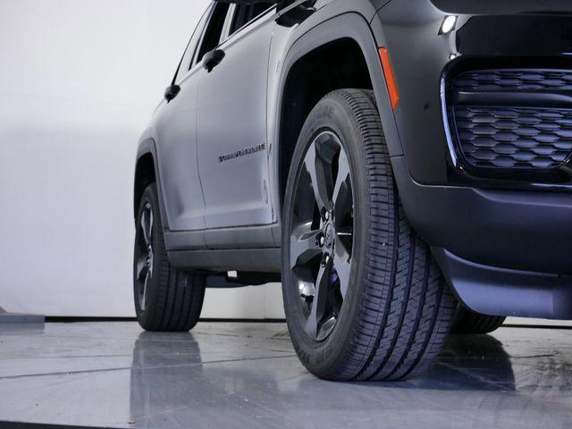 new 2024 Jeep Grand Cherokee car, priced at $39,869