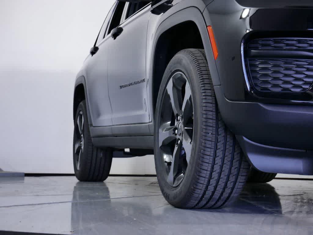 used 2024 Jeep Grand Cherokee car, priced at $42,444