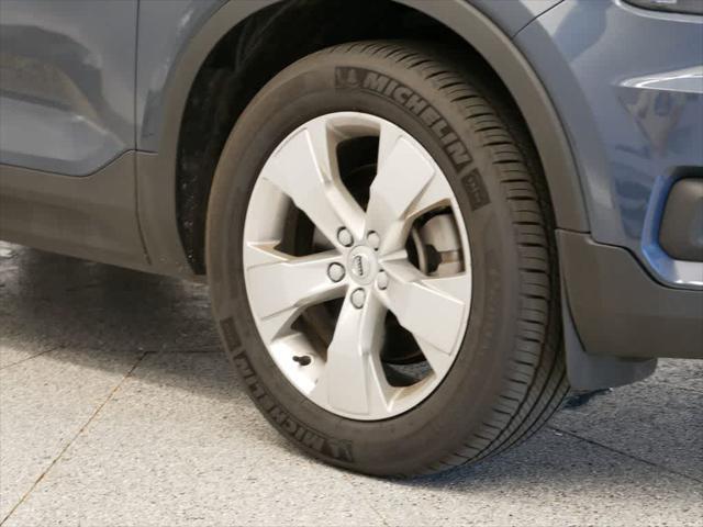 used 2022 Volvo XC40 car, priced at $22,863