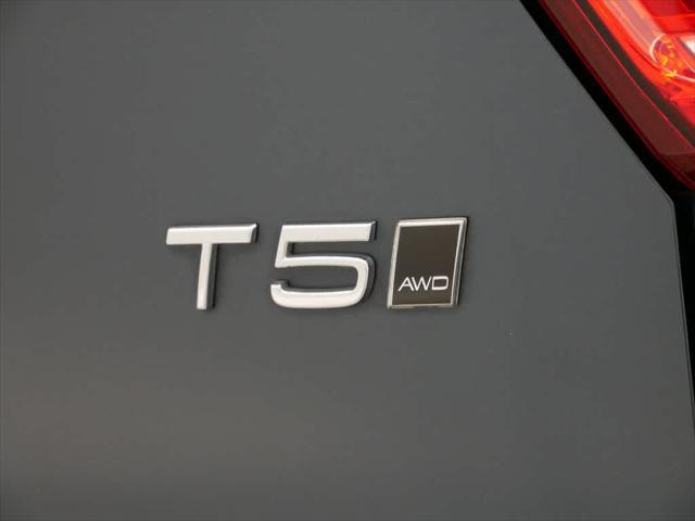 used 2022 Volvo XC40 car, priced at $22,863