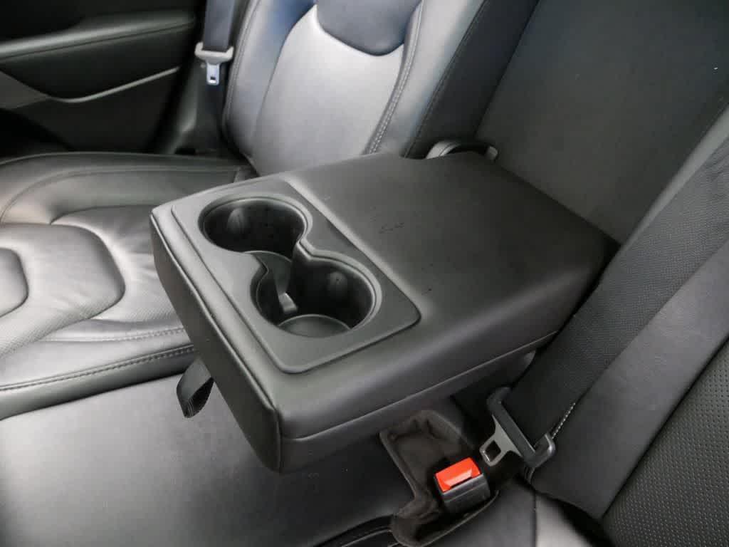 used 2022 Jeep Cherokee car, priced at $23,425
