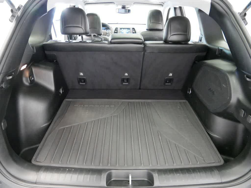 used 2022 Jeep Cherokee car, priced at $23,425