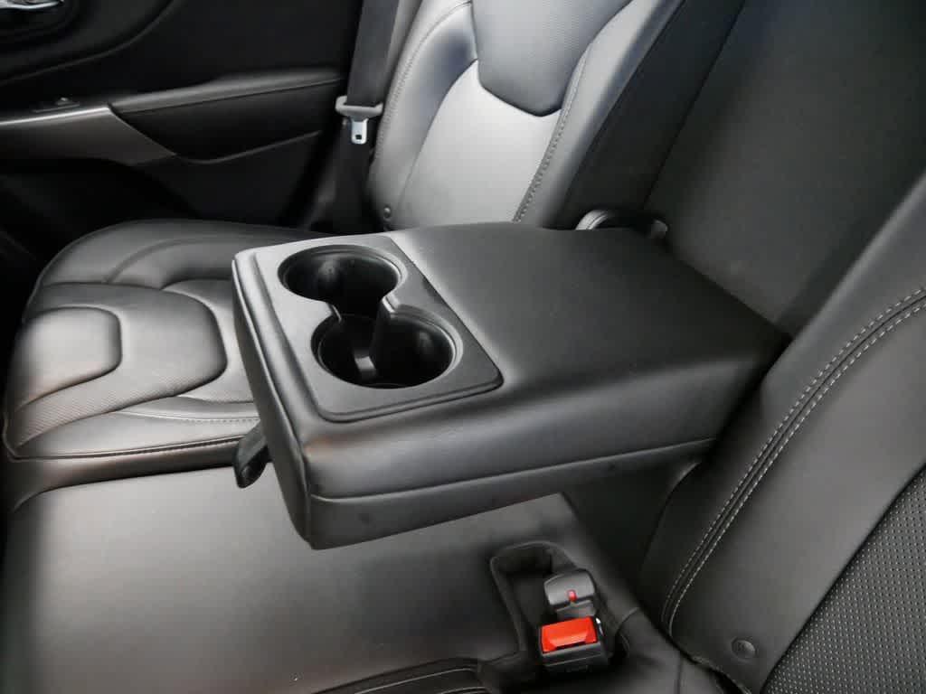 used 2019 Jeep Cherokee car, priced at $18,966