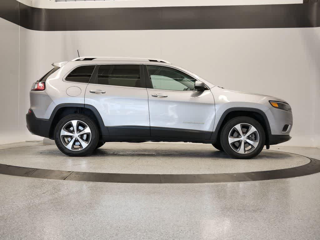 used 2019 Jeep Cherokee car, priced at $17,517