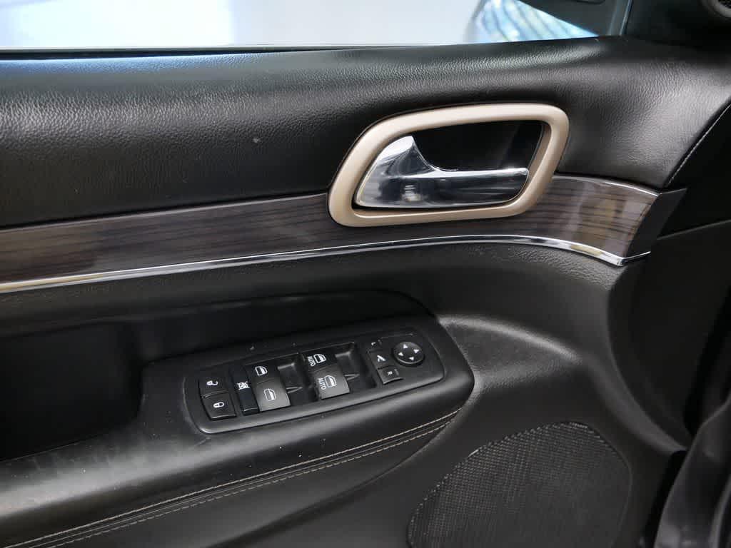 used 2016 Jeep Grand Cherokee car, priced at $15,498