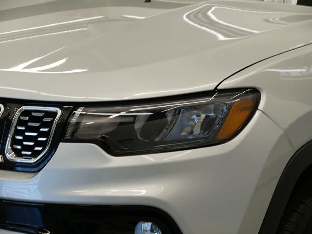 new 2025 Jeep Compass car, priced at $31,249