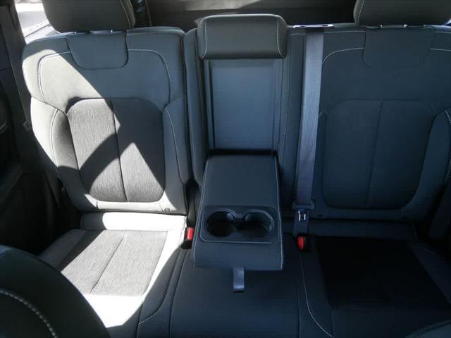 new 2025 Jeep Grand Cherokee car, priced at $42,363