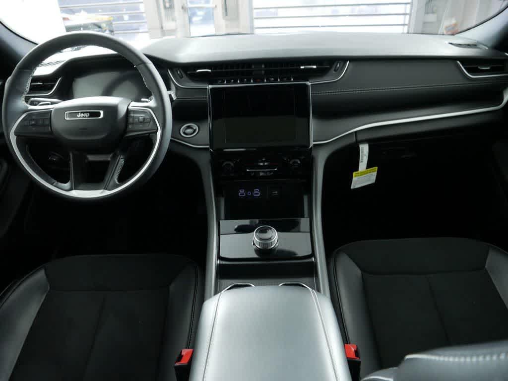used 2024 Jeep Grand Cherokee car, priced at $36,974