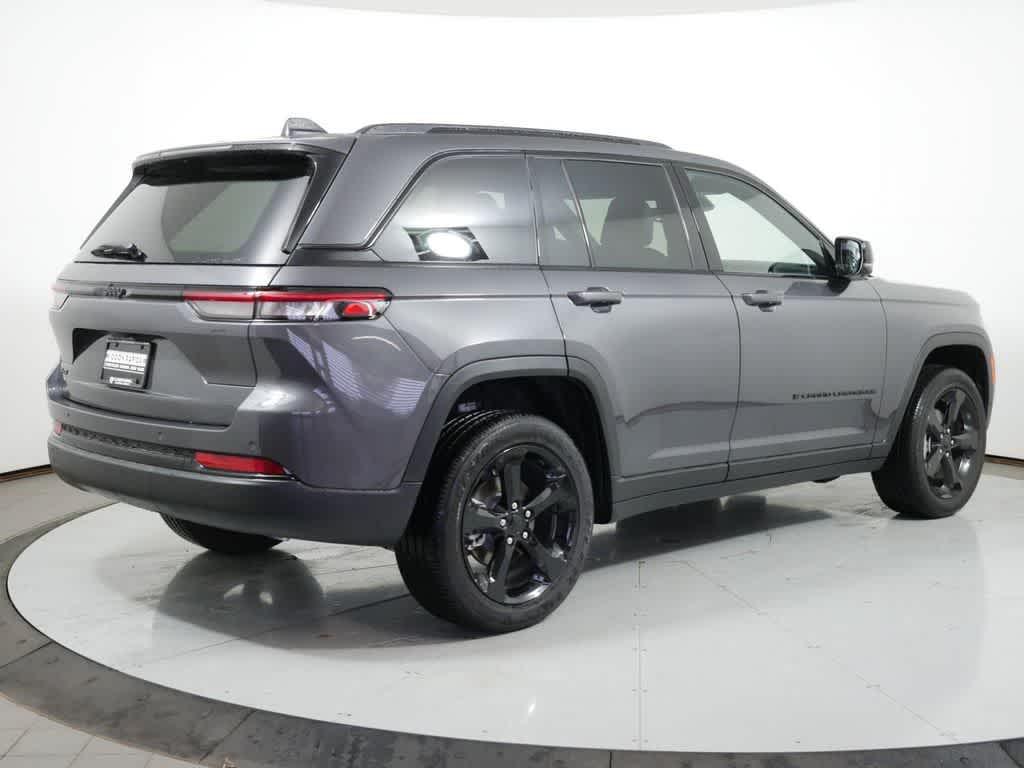 used 2024 Jeep Grand Cherokee car, priced at $36,974