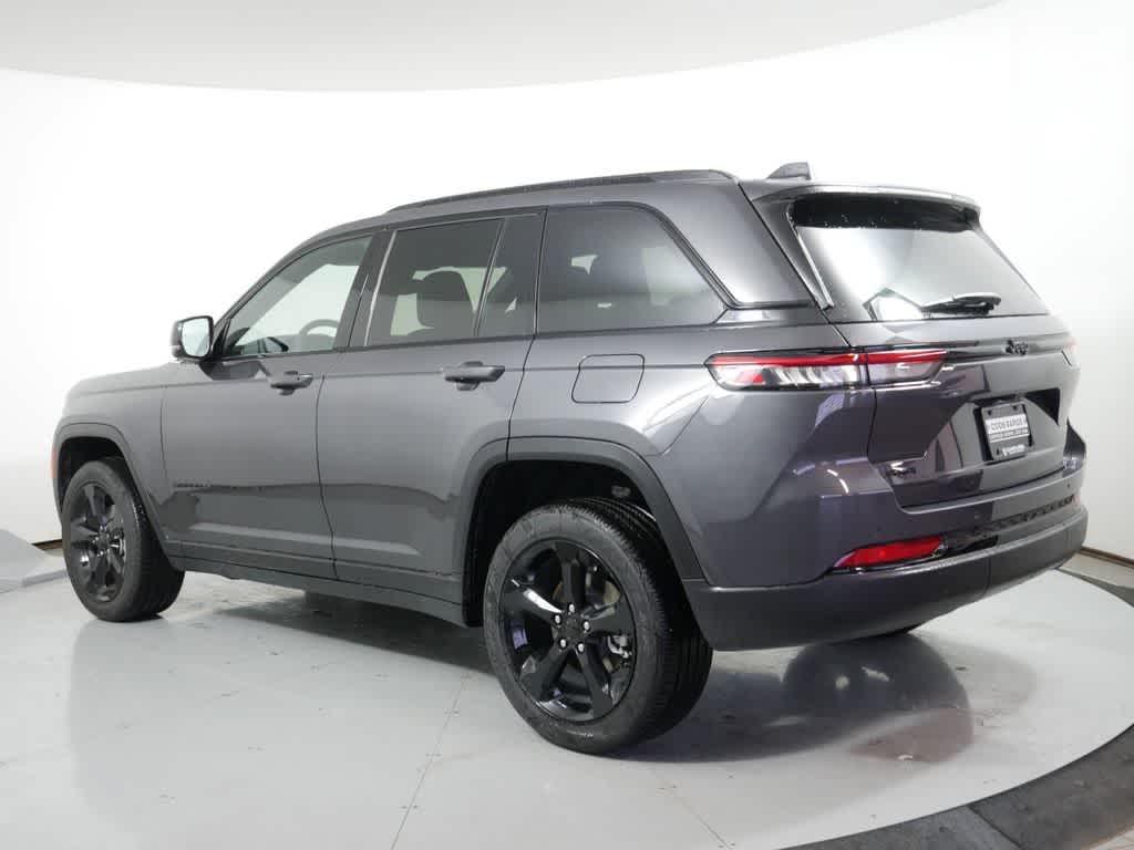 used 2024 Jeep Grand Cherokee car, priced at $36,974