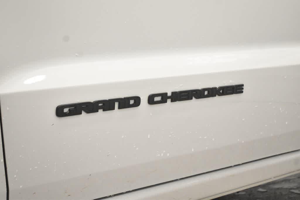 used 2021 Jeep Grand Cherokee car, priced at $26,258