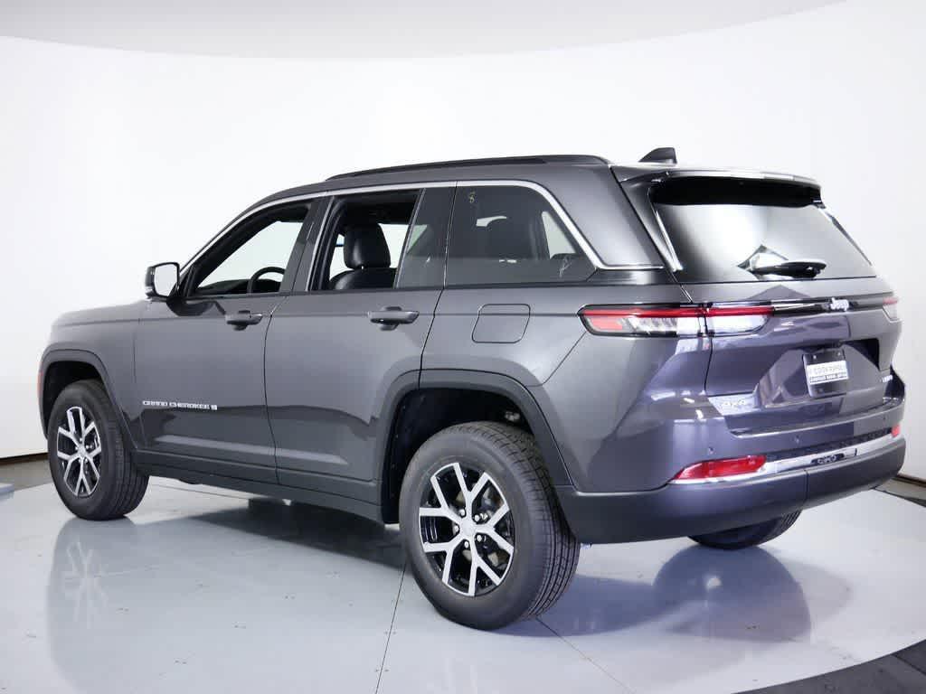 new 2025 Jeep Grand Cherokee car, priced at $45,341