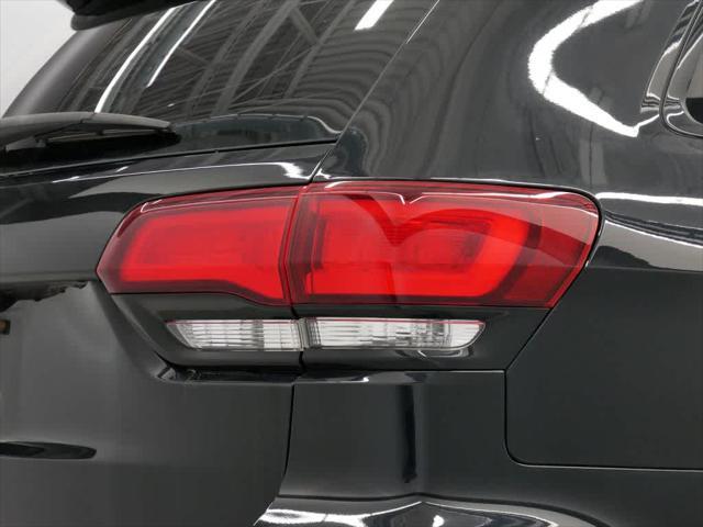 used 2019 Jeep Grand Cherokee car, priced at $15,937