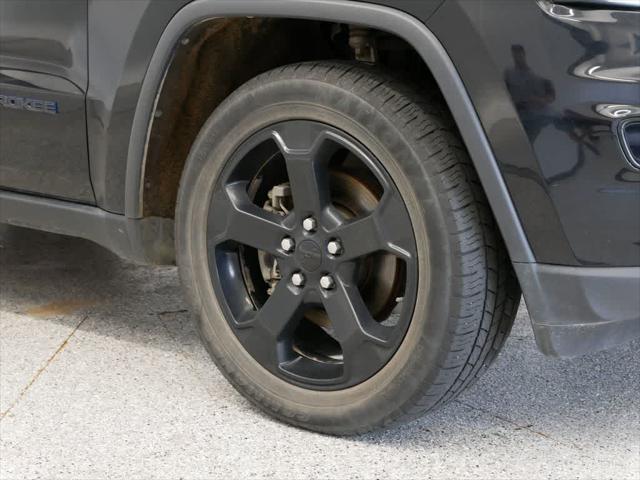 used 2019 Jeep Grand Cherokee car, priced at $15,937