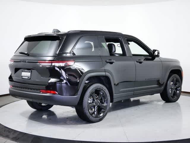 new 2024 Jeep Grand Cherokee car, priced at $46,898