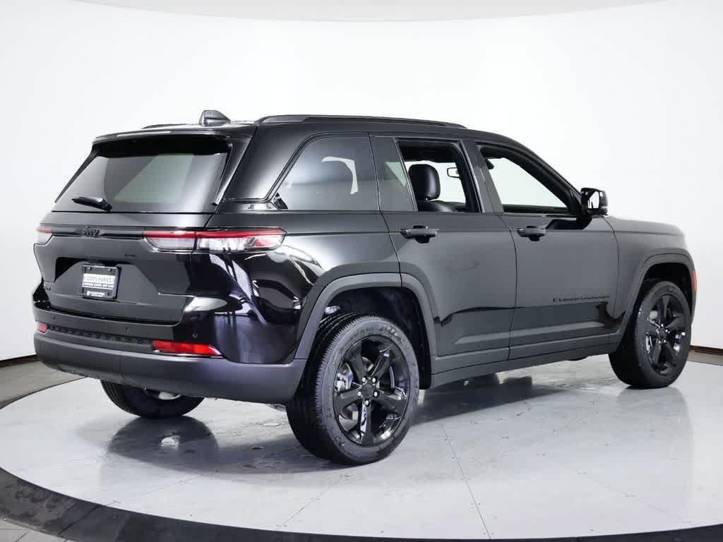 used 2024 Jeep Grand Cherokee car, priced at $41,537