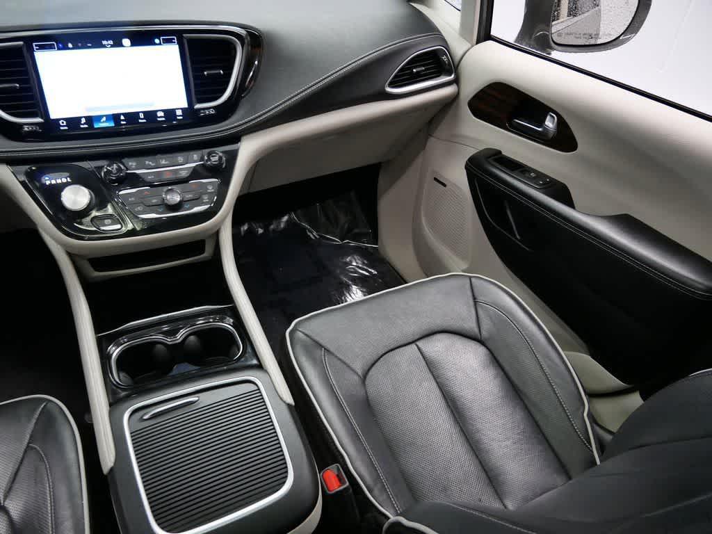 used 2022 Chrysler Pacifica car, priced at $27,388