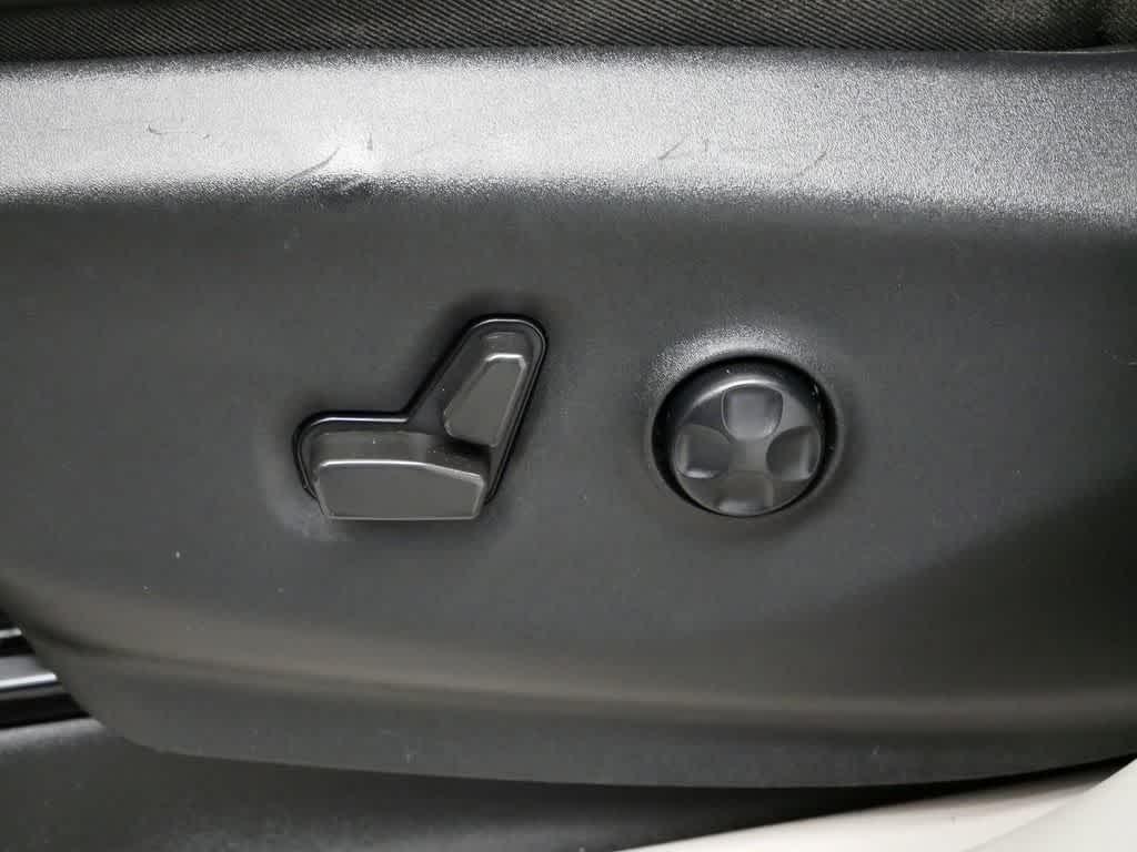 used 2022 Chrysler Pacifica car, priced at $27,388