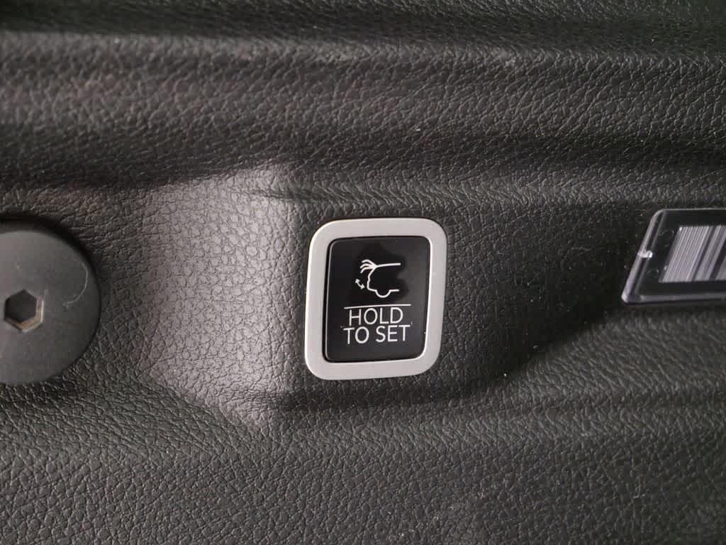 used 2022 Jeep Grand Cherokee L car, priced at $32,927