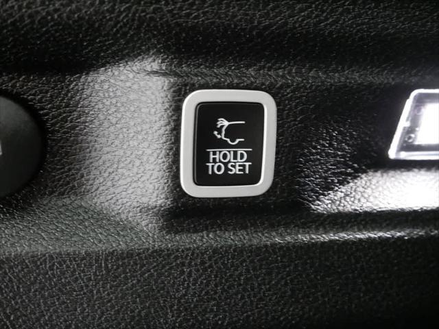 used 2022 Jeep Grand Cherokee L car, priced at $35,299