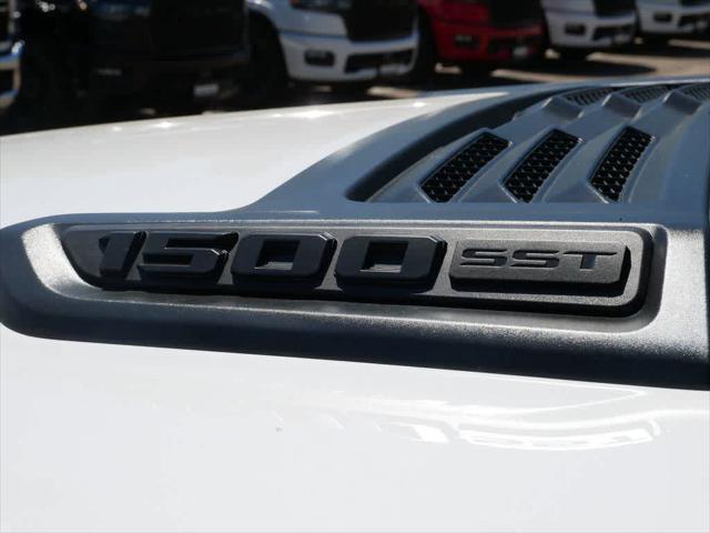 new 2025 Ram 1500 car, priced at $70,809