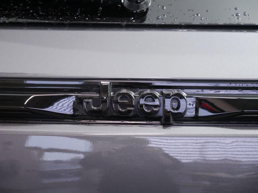 new 2024 Jeep Grand Cherokee car, priced at $41,516