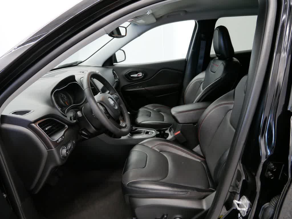 used 2022 Jeep Cherokee car, priced at $27,736