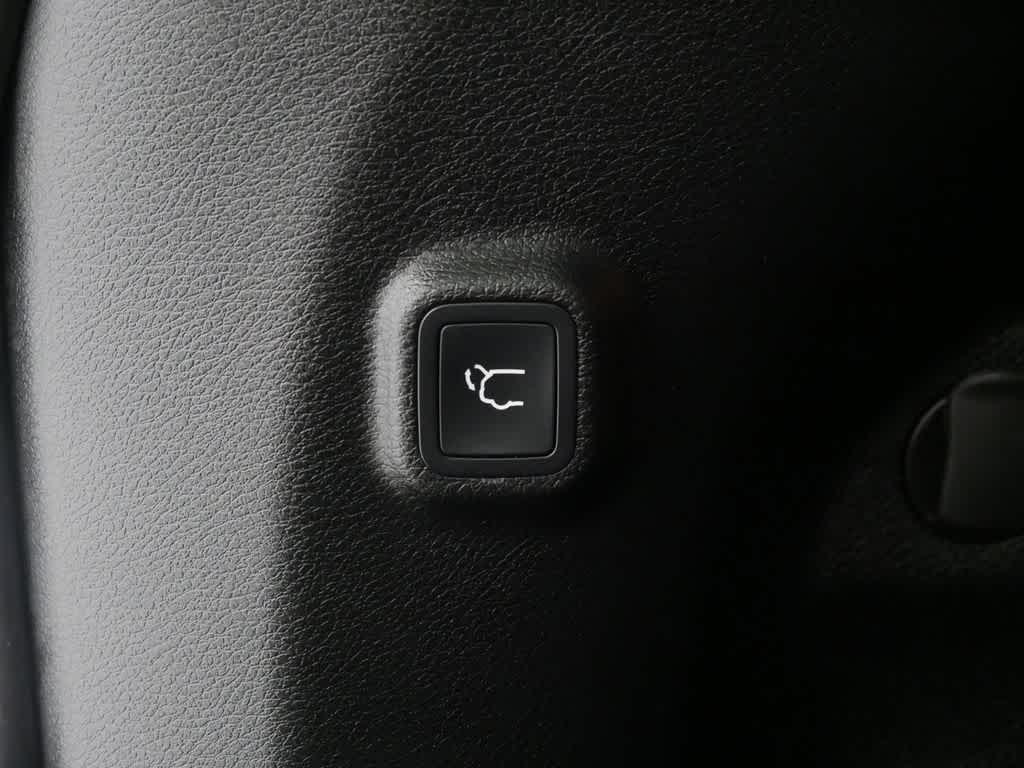 used 2022 Jeep Cherokee car, priced at $27,736