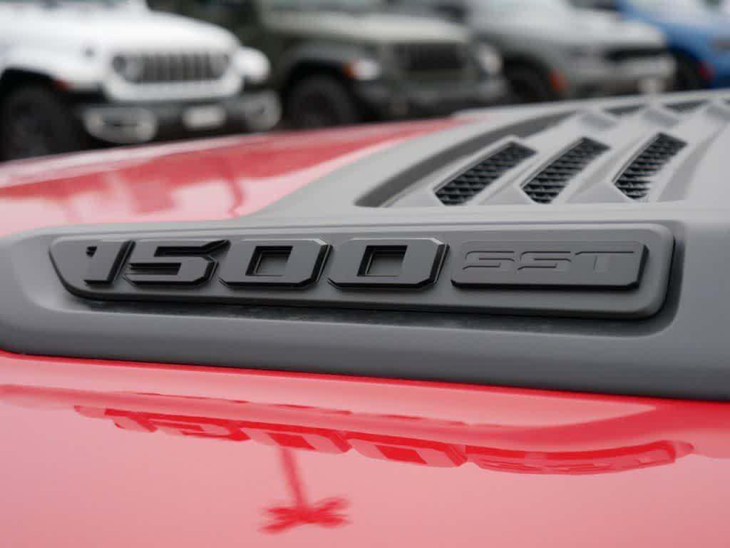 new 2025 Ram 1500 car, priced at $67,102