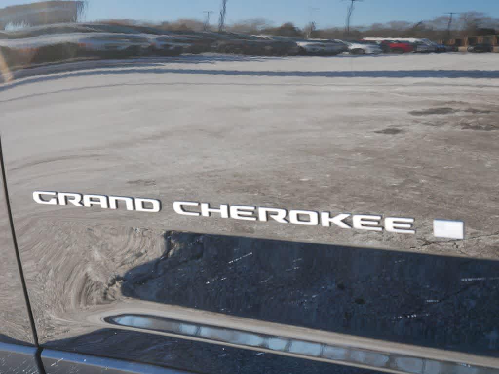 new 2025 Jeep Grand Cherokee car, priced at $49,266