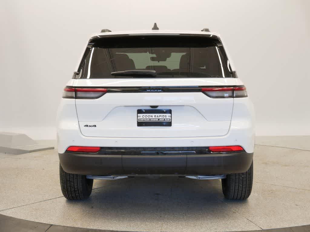 new 2025 Jeep Grand Cherokee car, priced at $44,111