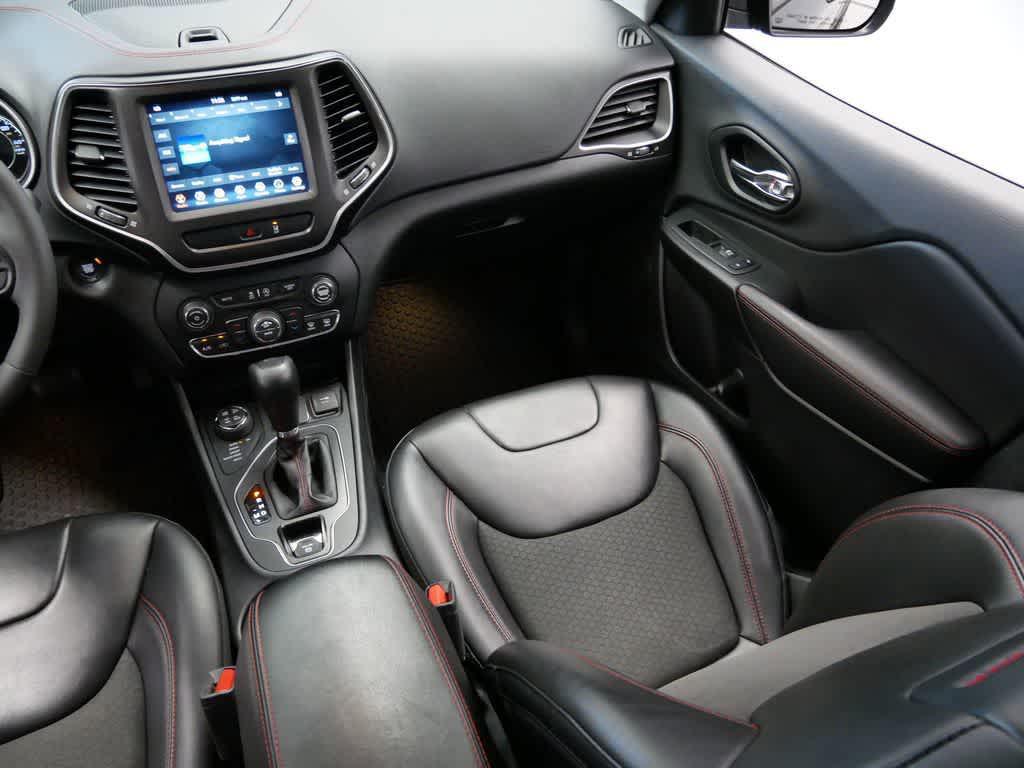 used 2022 Jeep Cherokee car, priced at $26,895