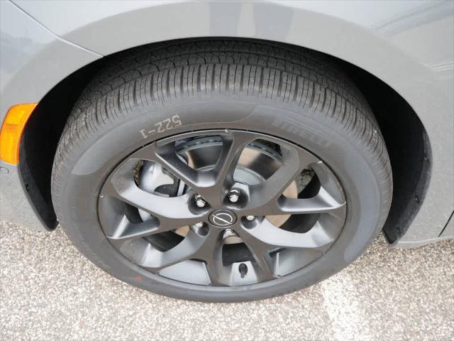 new 2025 Chrysler Pacifica car, priced at $57,878