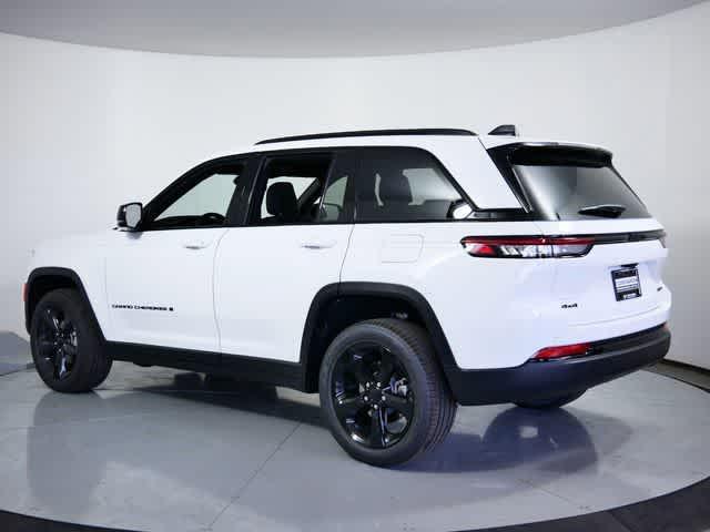 new 2025 Jeep Grand Cherokee car, priced at $50,673