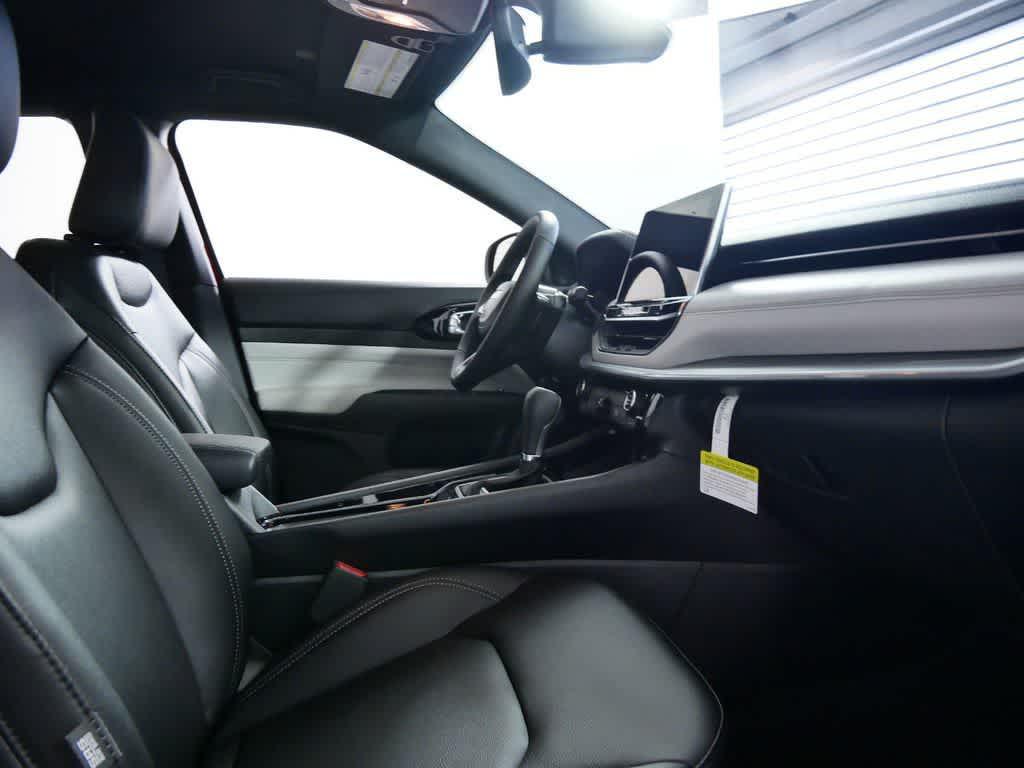 new 2025 Jeep Compass car, priced at $32,324
