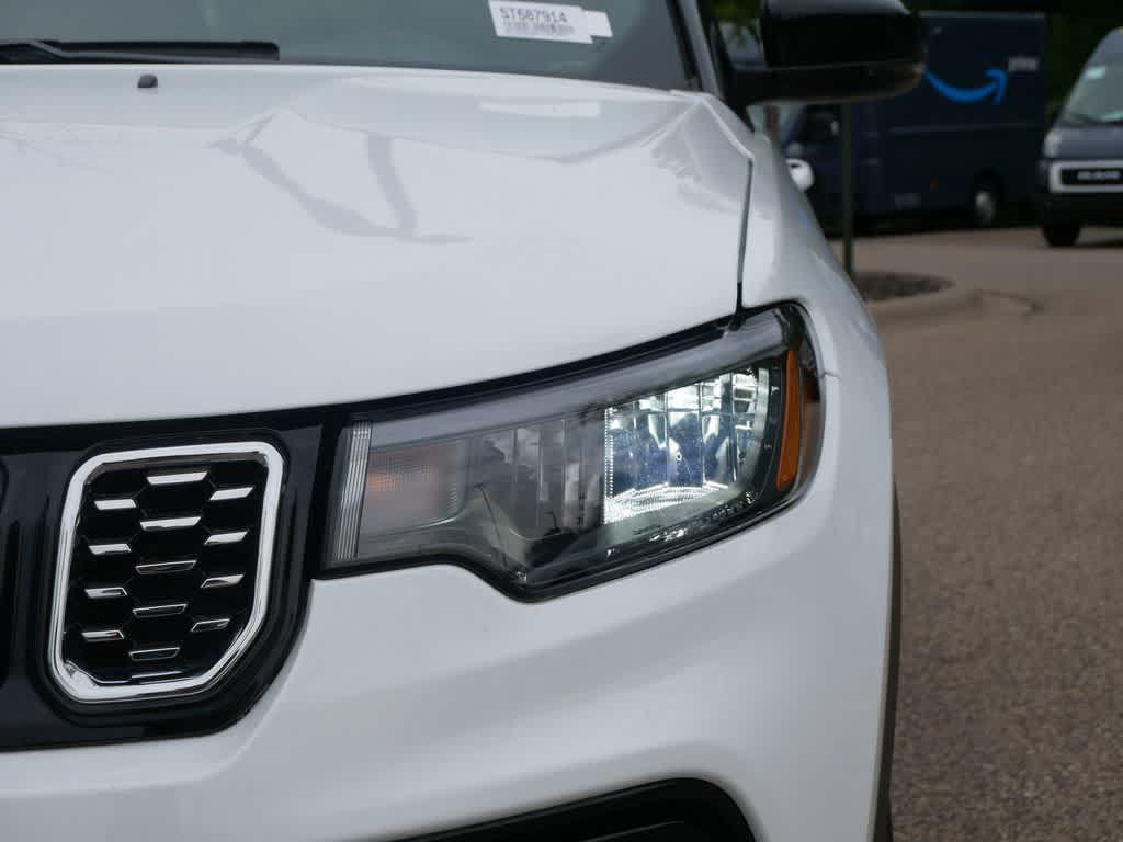 new 2025 Jeep Compass car, priced at $32,324