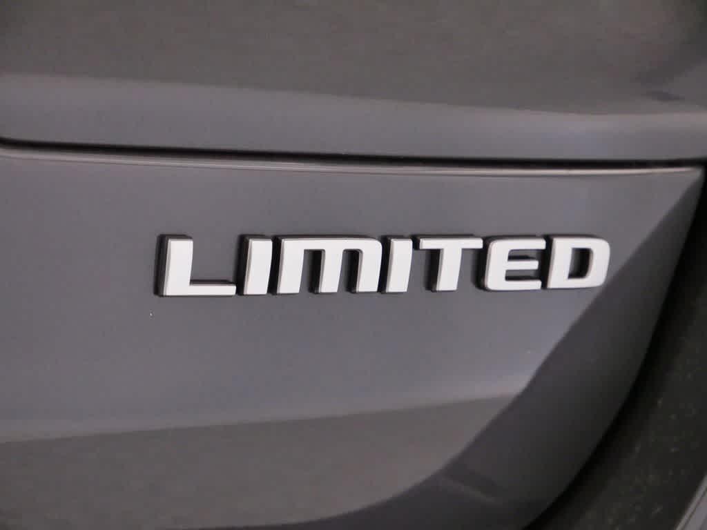 new 2025 Jeep Grand Cherokee L car, priced at $46,820