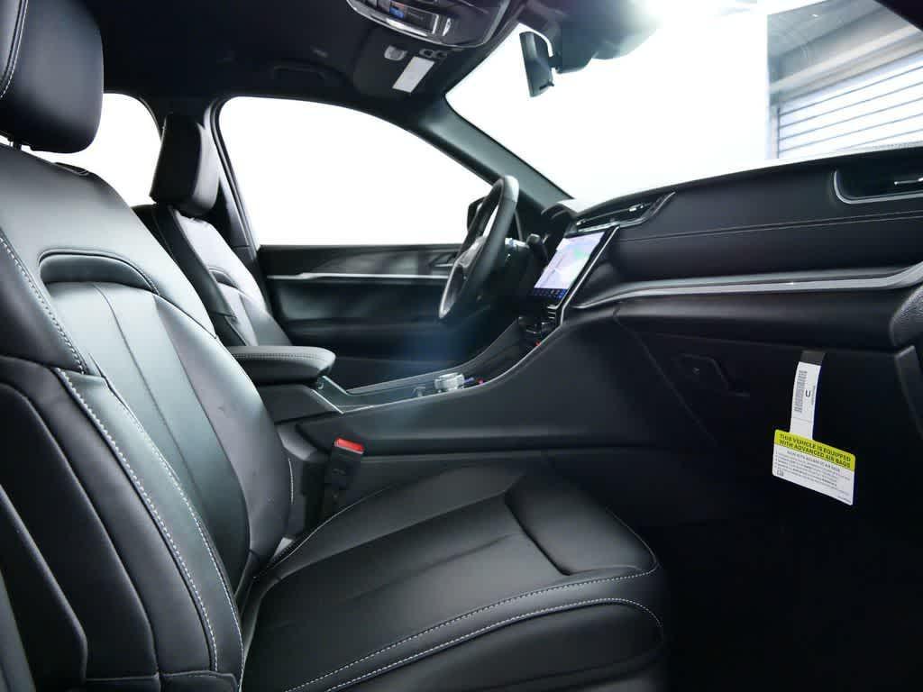 new 2025 Jeep Grand Cherokee L car, priced at $46,820