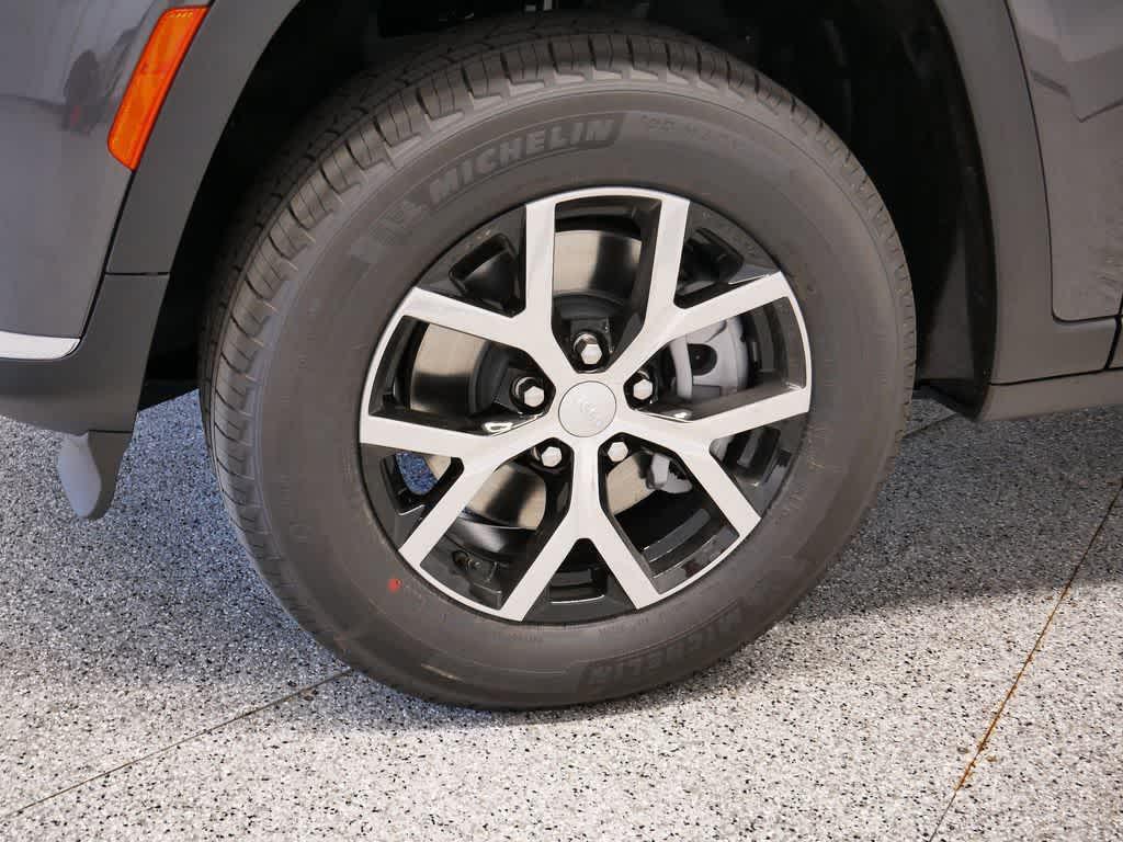 new 2025 Jeep Grand Cherokee L car, priced at $46,820