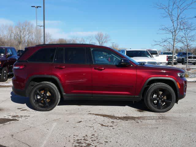 new 2024 Jeep Grand Cherokee car, priced at $44,287