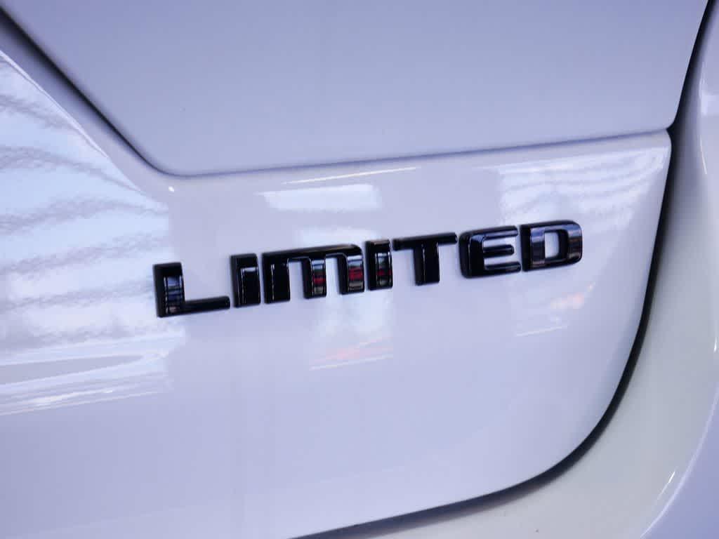 new 2025 Jeep Grand Cherokee car, priced at $46,298