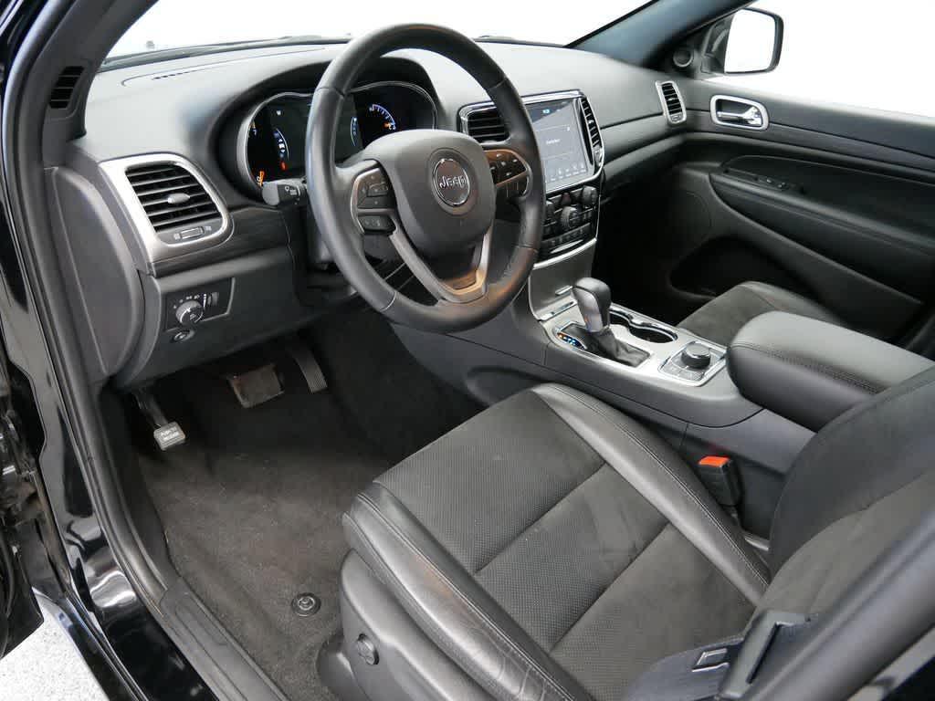 used 2022 Jeep Grand Cherokee car, priced at $30,498