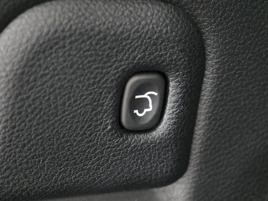 used 2022 Jeep Grand Cherokee car, priced at $30,498