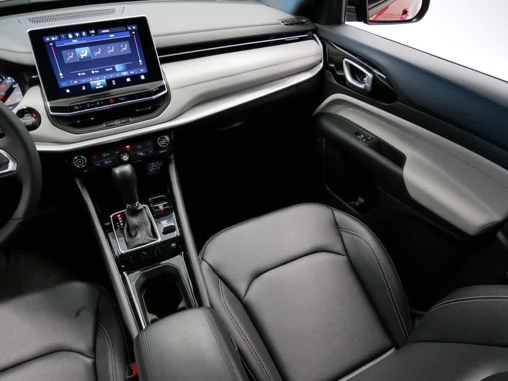 new 2025 Jeep Compass car, priced at $31,130