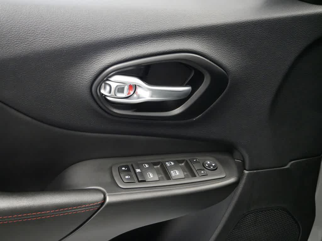 used 2022 Jeep Cherokee car, priced at $27,529