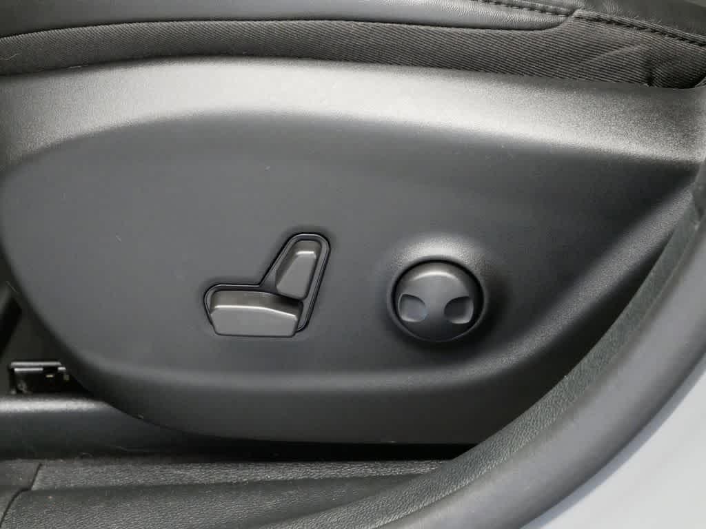 used 2022 Jeep Cherokee car, priced at $27,529