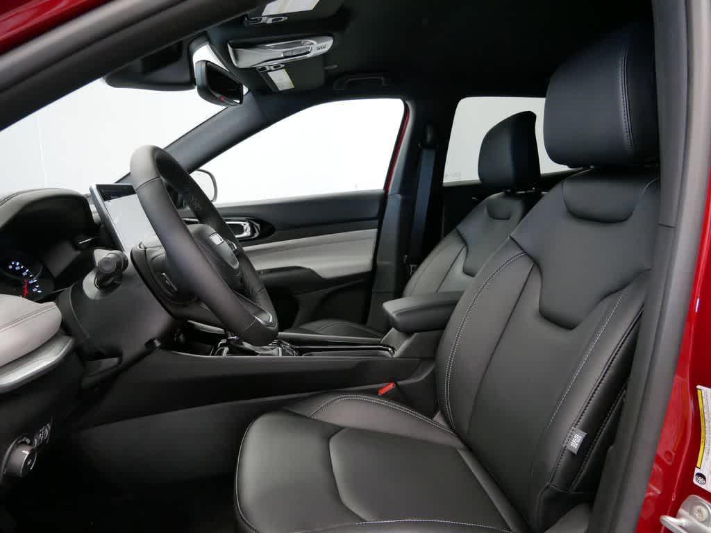 new 2025 Jeep Compass car, priced at $32,835
