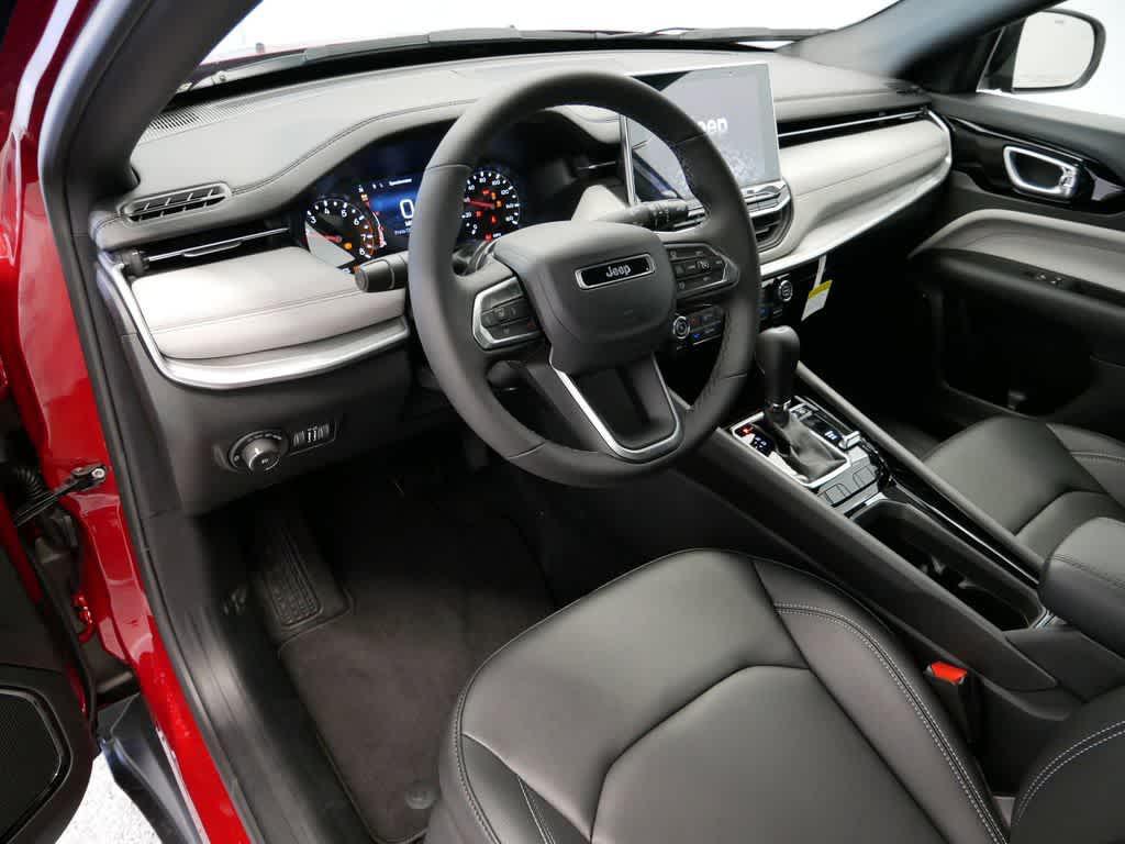 new 2025 Jeep Compass car, priced at $32,835