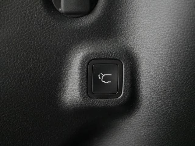 used 2022 Jeep Compass car, priced at $23,917