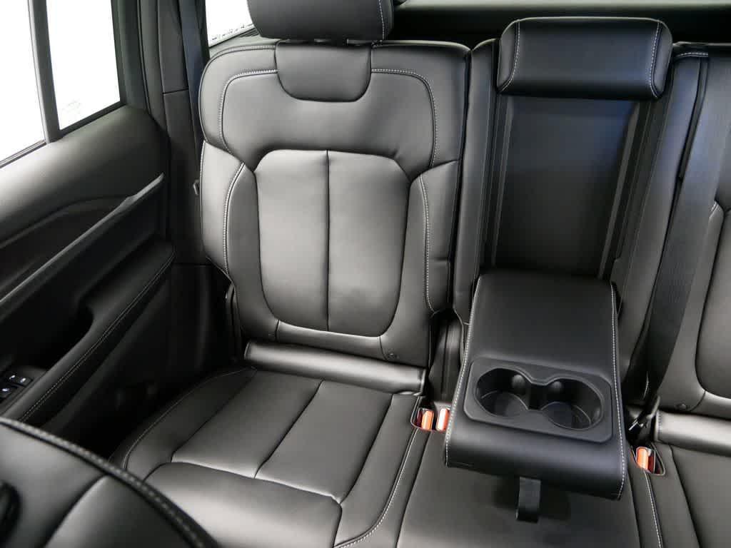 new 2025 Jeep Grand Cherokee car, priced at $47,134